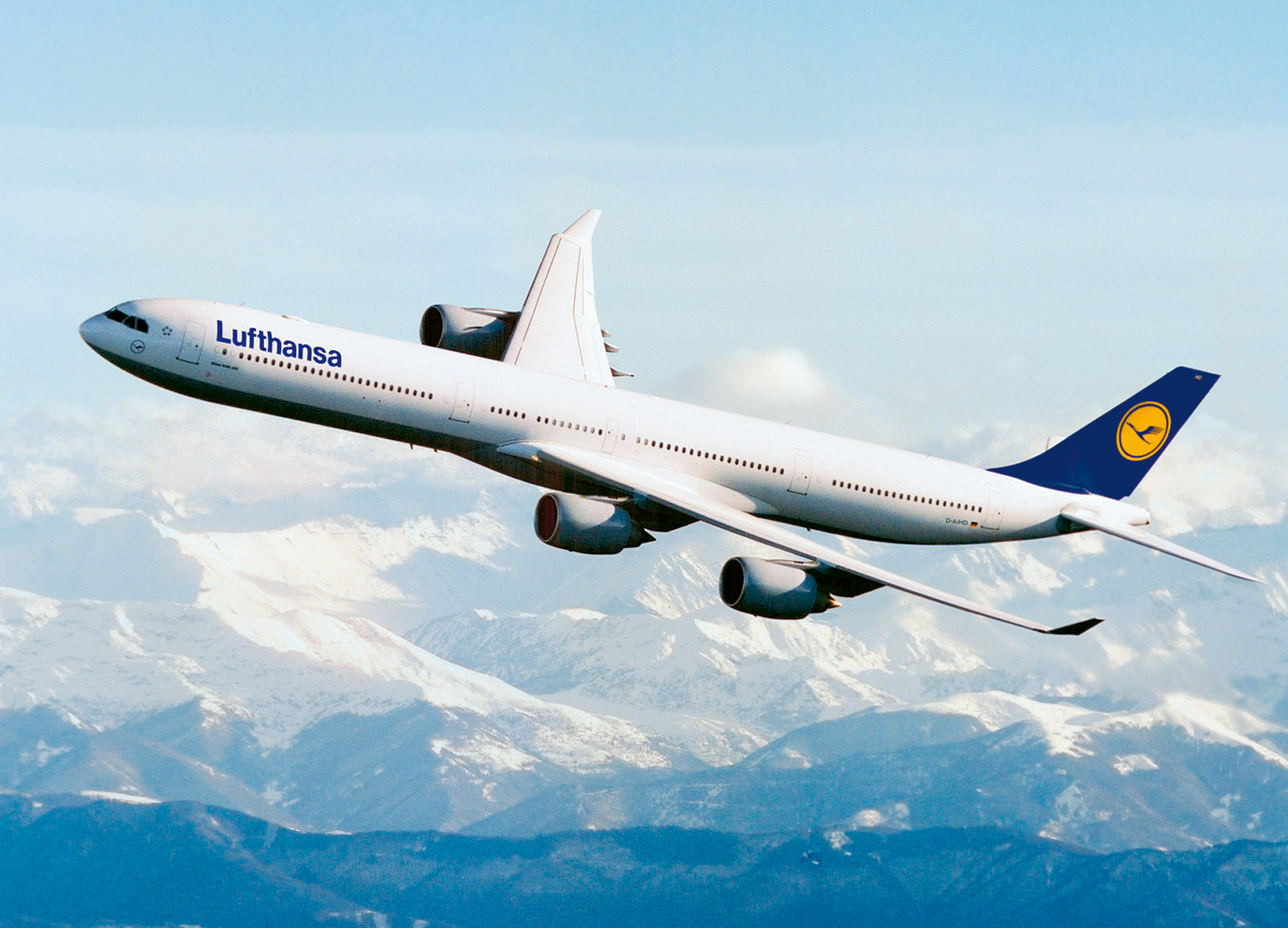 Lufthansa placed a firm order for the Airbus  A340-600. An advanced version of the A340, this new type of aircraft was integrated into Lufthansa's fleet from 2003.