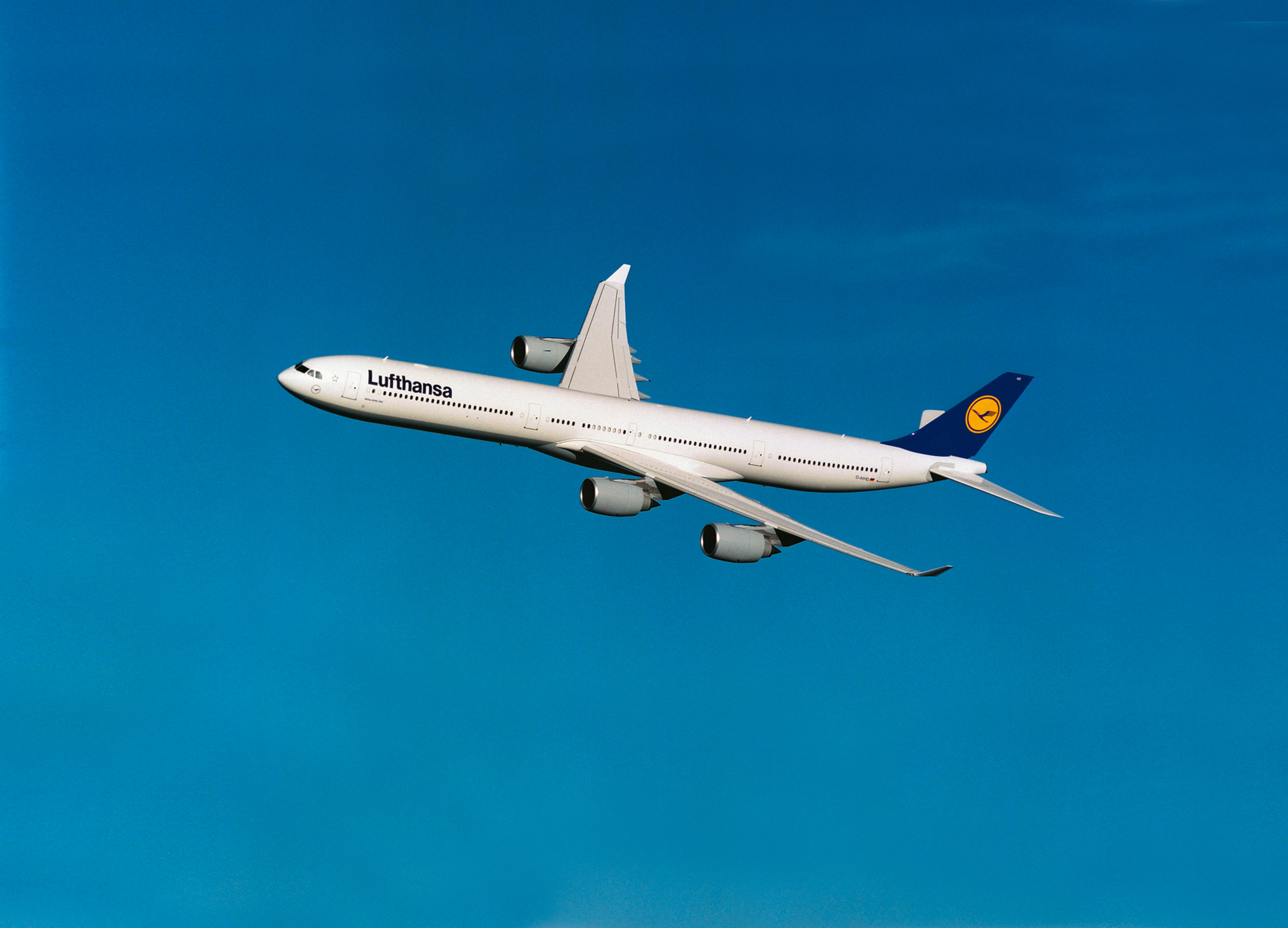 In the scope of its latest fleet modernization  program, Lufthansa introduced the world's most modern passenger aircraft: the Airbus A340-600.