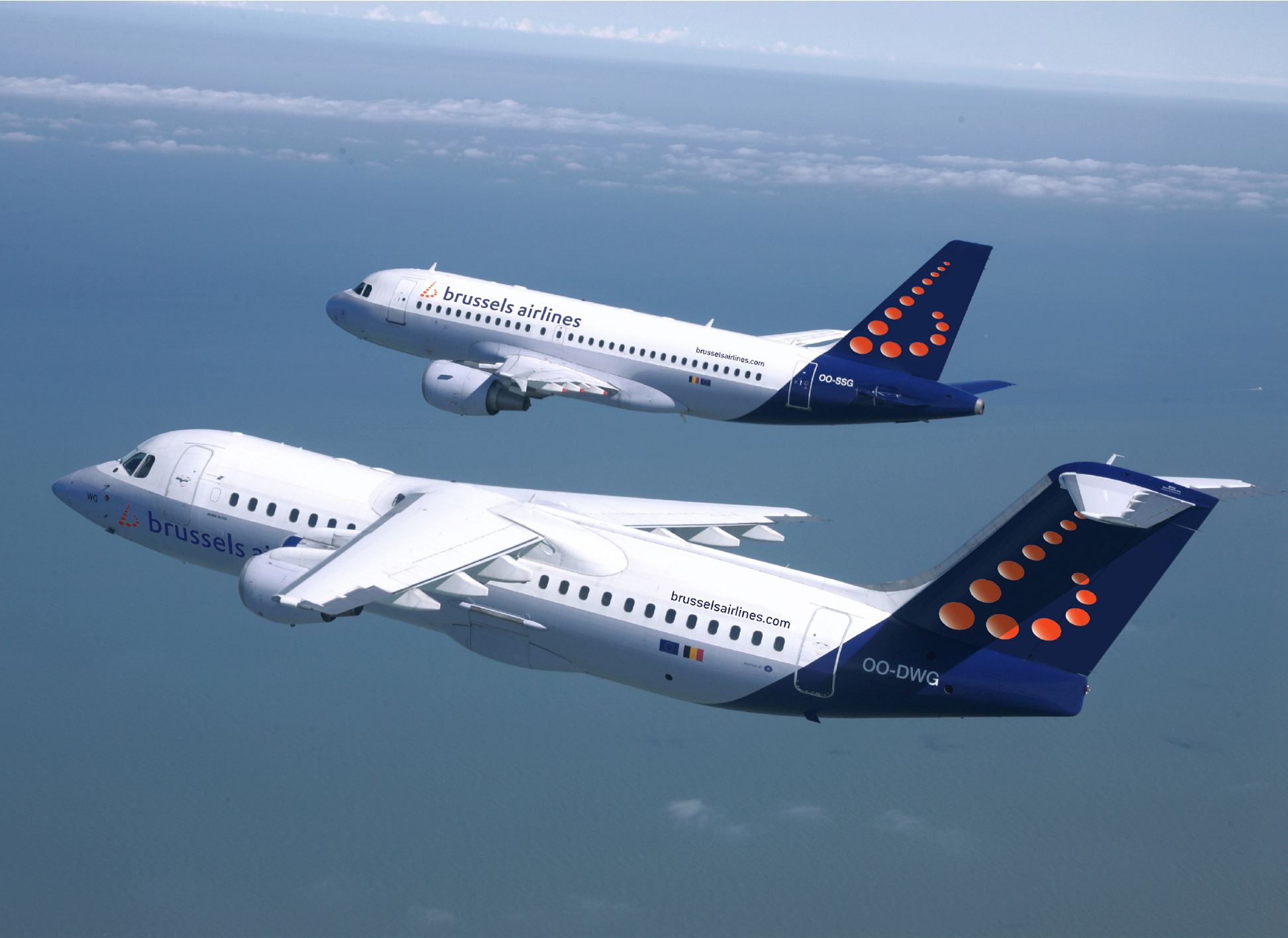 Two familiar brands – aircraft of Lufthansa and Brussels Airlines.