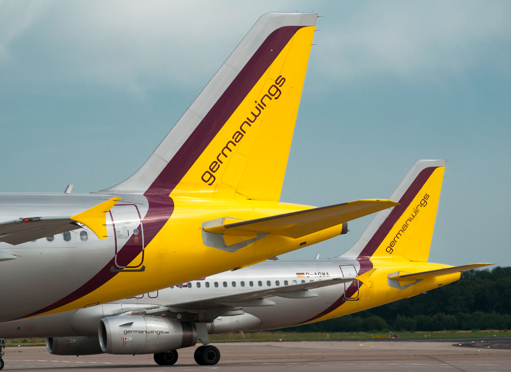 On January 1st, 2009, Eurowings Luftverkehrs AG sells its stake in Germanwings to Deutsche Lufthansa AG.
