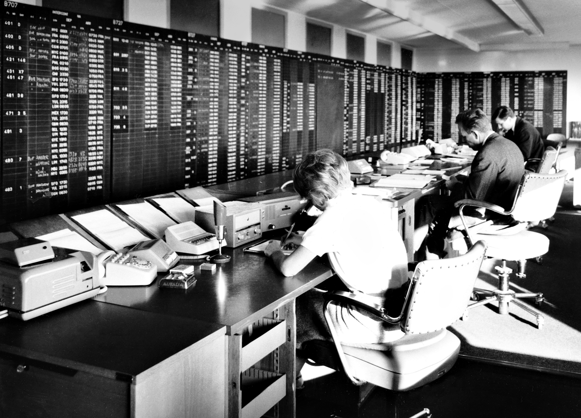 Electronics also supported the work of Lufthansa's Frankfurt-based Operations Center. Here aircraft deployment is being coordinated.