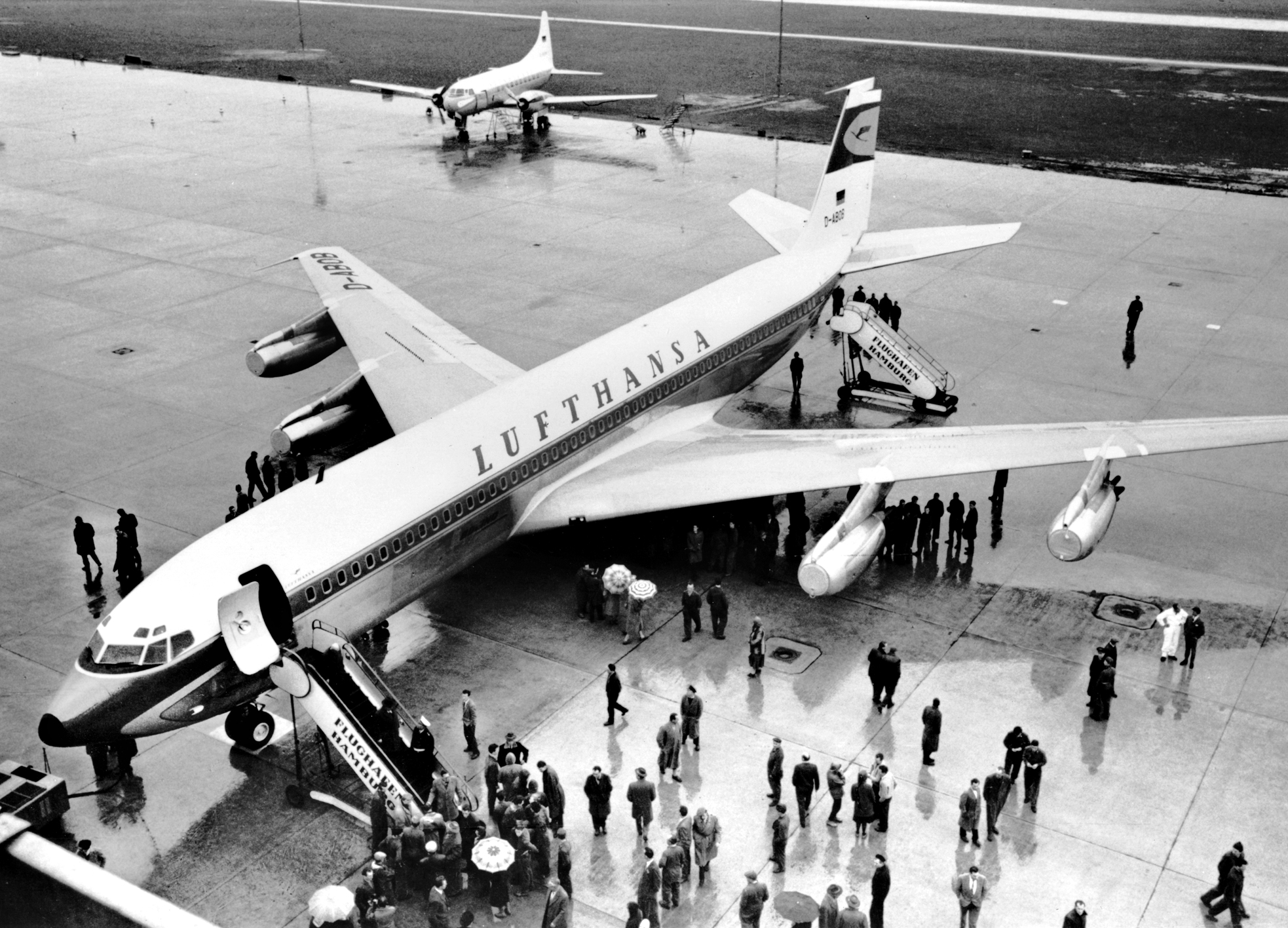 They were enthusiastically welcomed on arrival at Hamburg's Fuhlsbüttel Airport at 11.51 a.m. on March 2, 1960.
