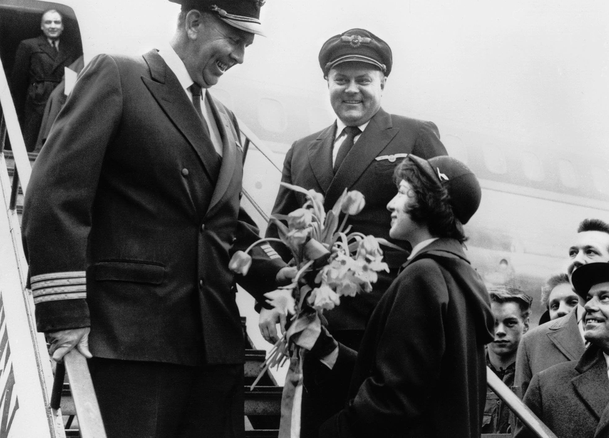 At the controls for Lufthansa's first Boeing B707 flight to Germany: Chief Pilot Rudolf Mayr and Flight Captain Werner Utter.
