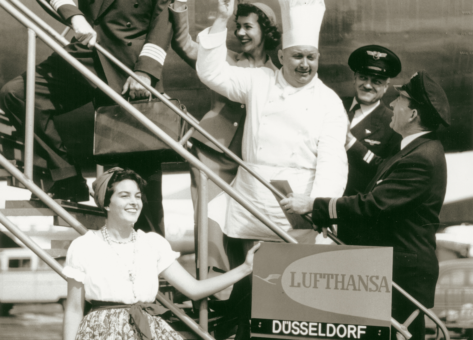 Inauguration of the South Atlantic route on August 15, 1956. Also aboard: the Lufthansa chef, who looked after the passengers’ culinary well-being.
