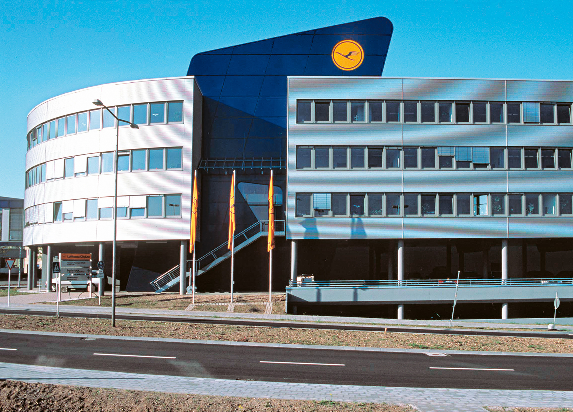 As a regional carrier, Lufthansa CityLine is a key component of the Group's passenger business segment. Company headquarters: the new office building at Cologne/Bonn Airport.