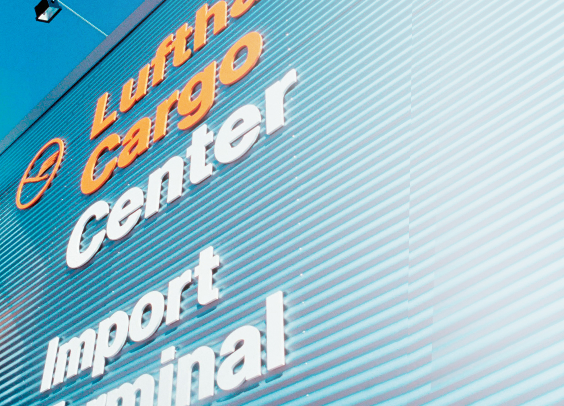 Lufthansa Cargo AG maintains its position as the world's number one logistics company.