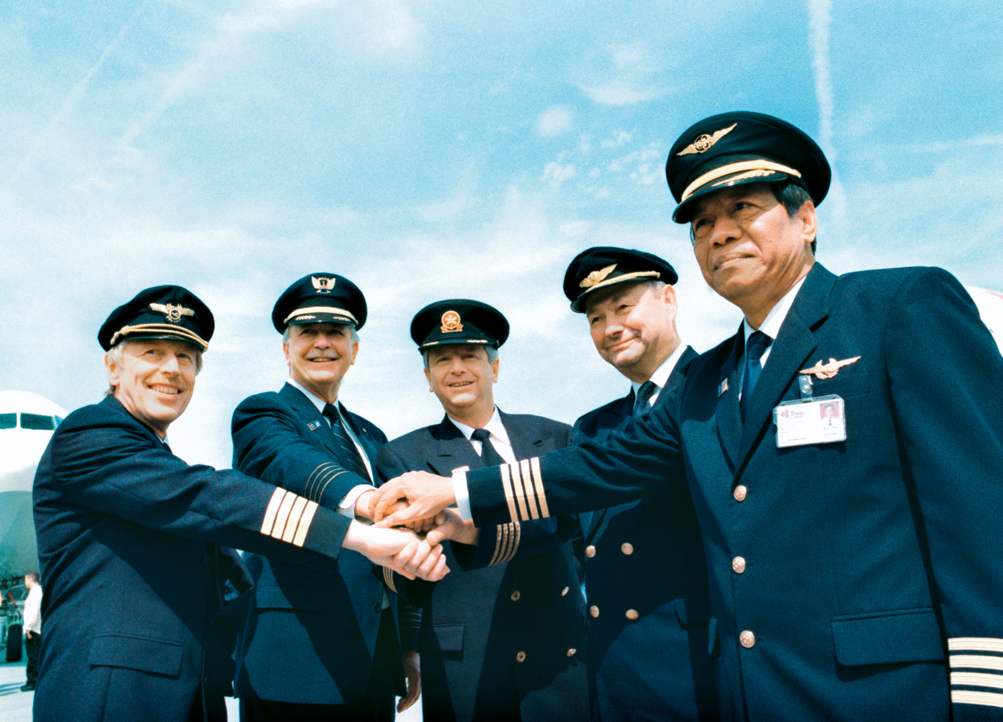 Pilots from the five airlines founding the Star Alliance in Frankfurt on May 14, 1997.