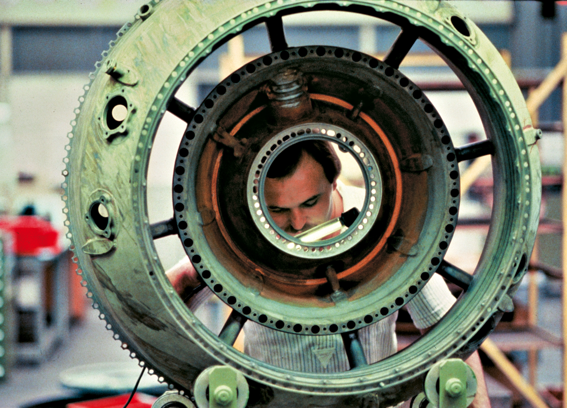 Expertise in engineering: At Lufthansa, the  number one priority is safety and the highest technical standards for its aircraft. Other  airlines benefit from this competence, too,  when Lufthansa maintains, overhauls, converts or outfits aircraft on their behalf.