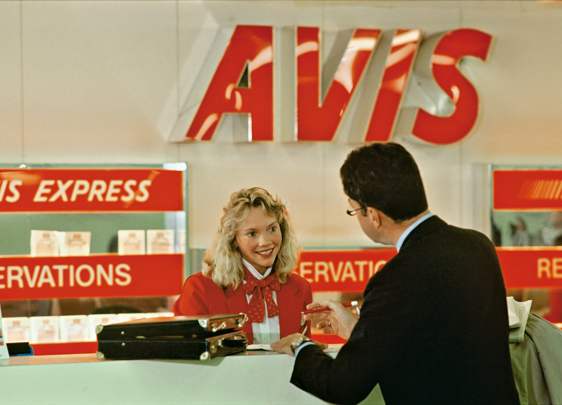 Diversity in the Lufthansa Group: shareholdings  in Avis, the car rental company, and Kempinski Hotels, a chain of luxury establishments.