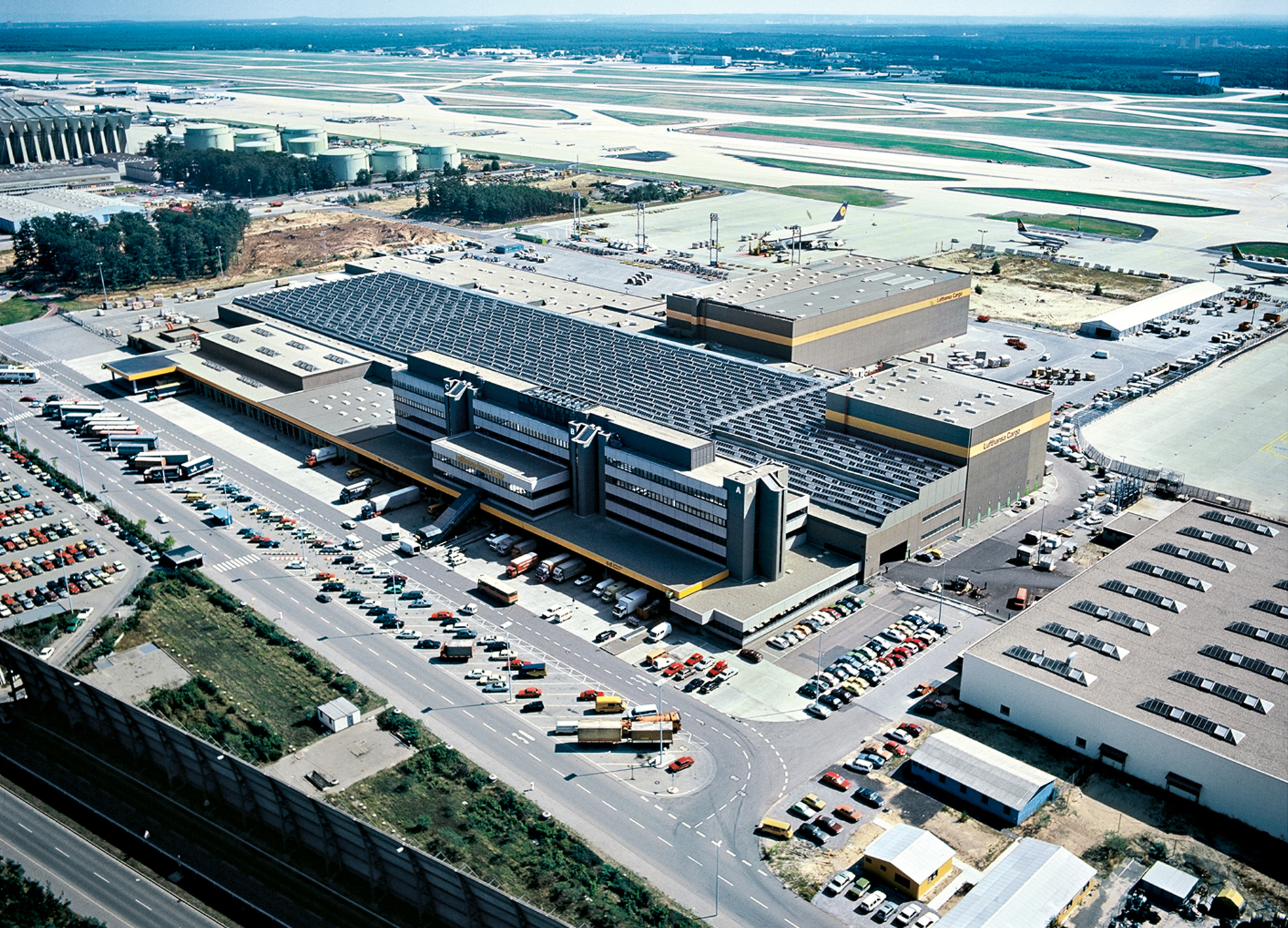 The Lufthansa Cargo Center (LCC) in Frankfurt is one of the world's largest hubs for air freight.